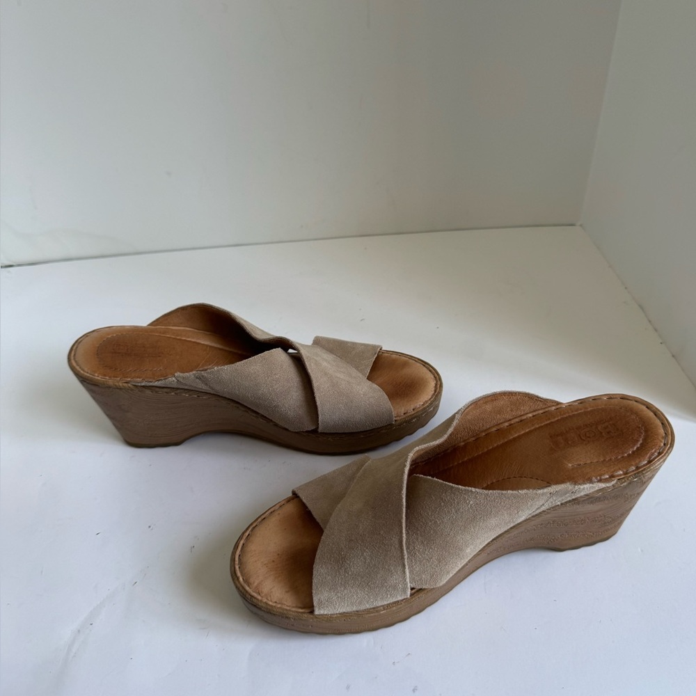 Born® Nora Handcrafted Suede Wedge Sandal Size 8 - Picture 10 of 16